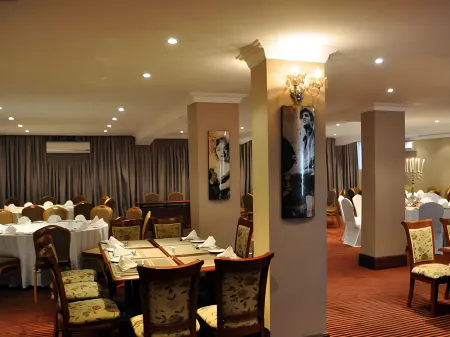 Emakhosini Hotel on East Отели в г. Дурбан