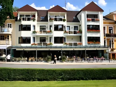 Cafe Schneidewind Các khách sạn ở Bad Pyrmont