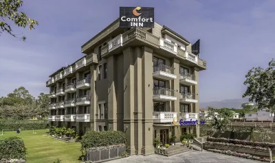 Comfort Inn Dehradun Hotels near The Elegent Library
