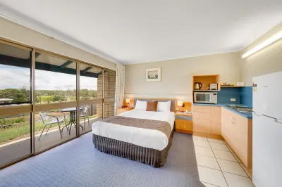 Gladstone Palms Motor Inn Hotel di Calliope
