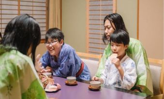 Hana to Hotaru Yu No Sato Yukiguni