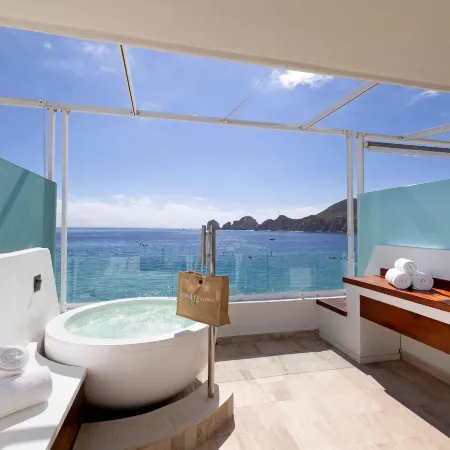 ME Cabo by Meliá – Adults Only