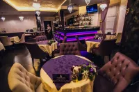 Denart Hotel - موقف سيارات