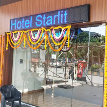 Hotel Starlit