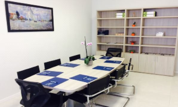 6. 아카데미 호텔 ..