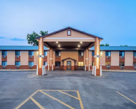 滑鐵盧温德姆戴斯套房酒店 滑鐵盧酒店