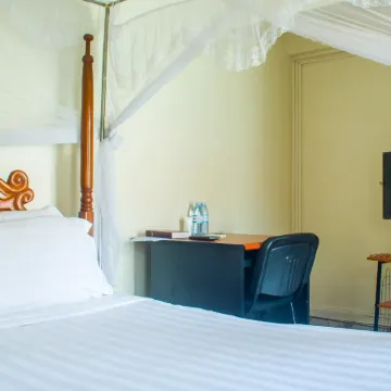 Sandton Hotel Kasese