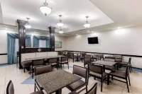 Spark by Hilton Plainfield Indianapolis Airport - breakfast