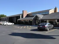 AmericInn by Wyndham Plymouth Hotels in Sheboygan County