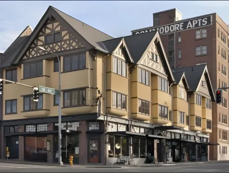 College Inn Hotel Отели рядом с достопримечательностью «Microsoft (Сиэтл)»