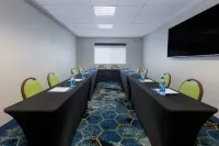 Holiday Inn Express 斯波坎瓦利