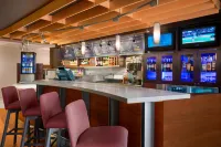 Courtyard Springfield - bar