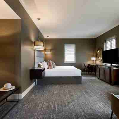 Ambassador Hotel Oklahoma City, Autograph Collection Rooms