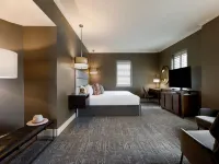Ambassador Hotel Oklahoma City, Autograph Collection Hotels near May Square