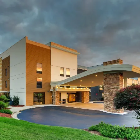 Fairfield Inn & Suites Southport