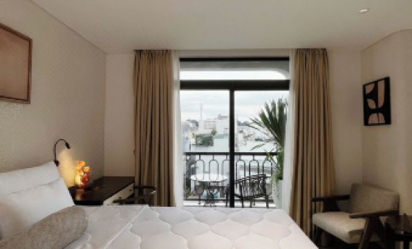 1. 동 누 6 호텔..