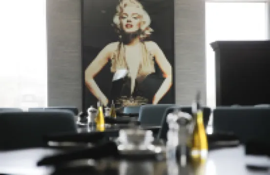 The Rewind West des Moines, Tapestry Collection by Hilton