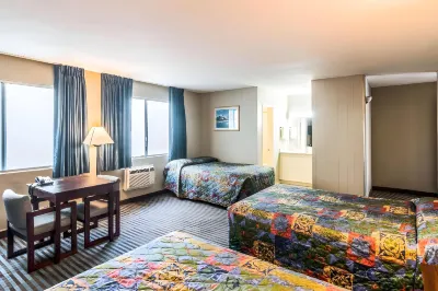 Rodeway Inn Regalodge Hotels in Glendale