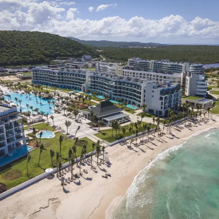 Ocean Eden Bay - Adults Only - All Inclusive Отели в г. Коррал Спринг