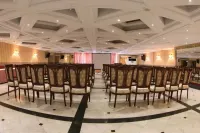 Simorgh Hotel
