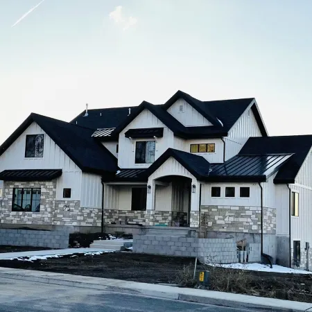 Brand new apartment, sleeps 10, IDEAL location in Utah county. High end finishes