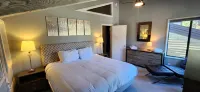 200 Steps to Village & Gondola  / Sleeps 12