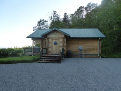 Panoramic Views And Privacy On A 40 Acre Homestead