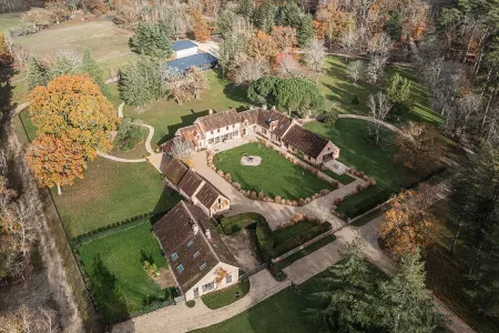 Villa de lux Avec Piscine Intérieure Chauffée 1h30 de Paris