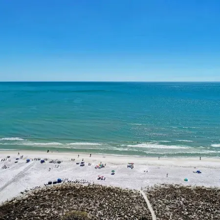 Renovated 3 Bed & 2.5 Bath Condo Just Steps Away from Private Siesta Key Beach