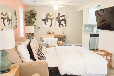 Cozy Cottage • Near Downtown Hotels near Costco Wholesale