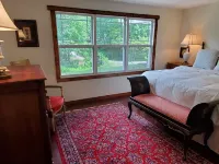 Peaceful Mountaintop Cottage Hotels in Tracy City