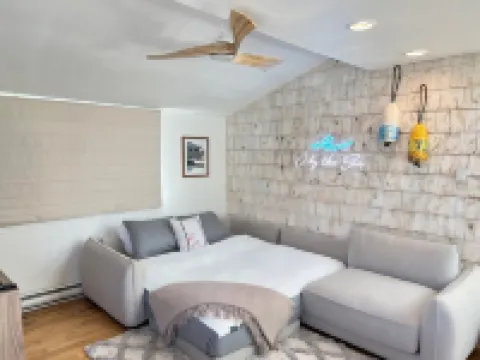 C by the Sea - Ocean View Penthouse