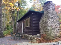 The Lehigh Cabin - Riverfront Escape- 1 mile private river