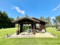Cosy log cabin near Lincoln