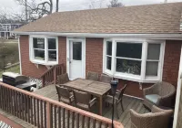 Attached Apartment Near It All. Organic Farmstead. Stunning Views. Pet-friendly.