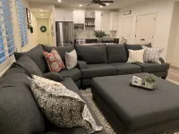 Bright & Beautiful 3 Bedroom Basement Apartment Hotels in Highland