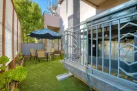 Heart of Carlsbad Village, Too  Walk Everywhere!Luxurious and Private.