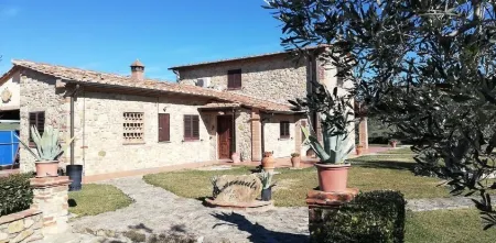 Agriturismo Casa al Povero Отели в г. Вольтерра