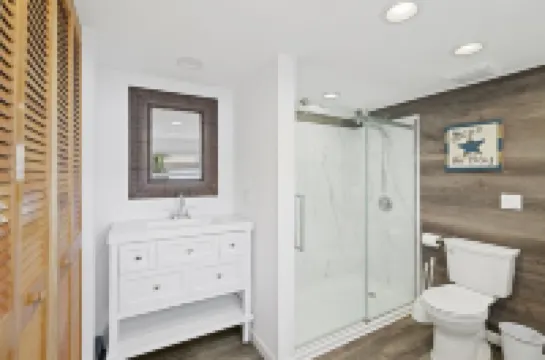 NO SHARING !This Casita is totally Private. . Yard and Screened Lanai Hotels in Holiday