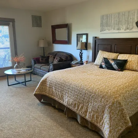 Double Suite, Hillside View