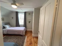 Cozy two bedroom house in the heart of Gloucester