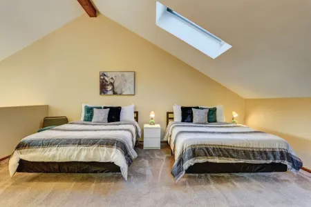 Mtn Creek Resort Condo - Mountain Bike, Hike, Golf, Swim, Legoland, NYC 1 Hour Отели в г. Вернон Тауншип