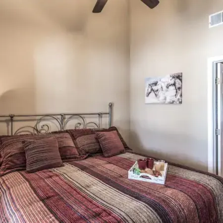 Buena Vista! 2 bed/2.5 bath. View of Sierra Blanca