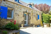 Old house near beach between Crozon Camaret Wifi calm bright garden