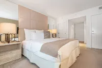 1 Hotel Modern King Suite 1BR 1 5BA w Ocean View