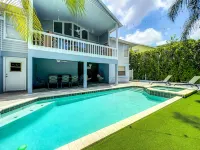 Amenity Paradise! Theater, Game-room, Mini Golf, Outdoor Bowling & Hot Tub! - Pools