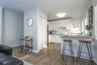 Delaney House w Private Backyard