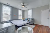 Beauty on Ball - Main 3 - King bed, Nearby restaurants and Beach!!