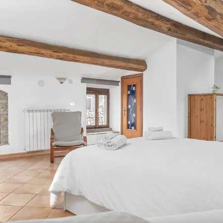 Medieval House built in 1200 in the centre! FREE private parking
