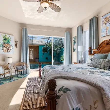Private Cabana home. Heated pool. 3400 sq ft of luxury! Kids and pets welcome.